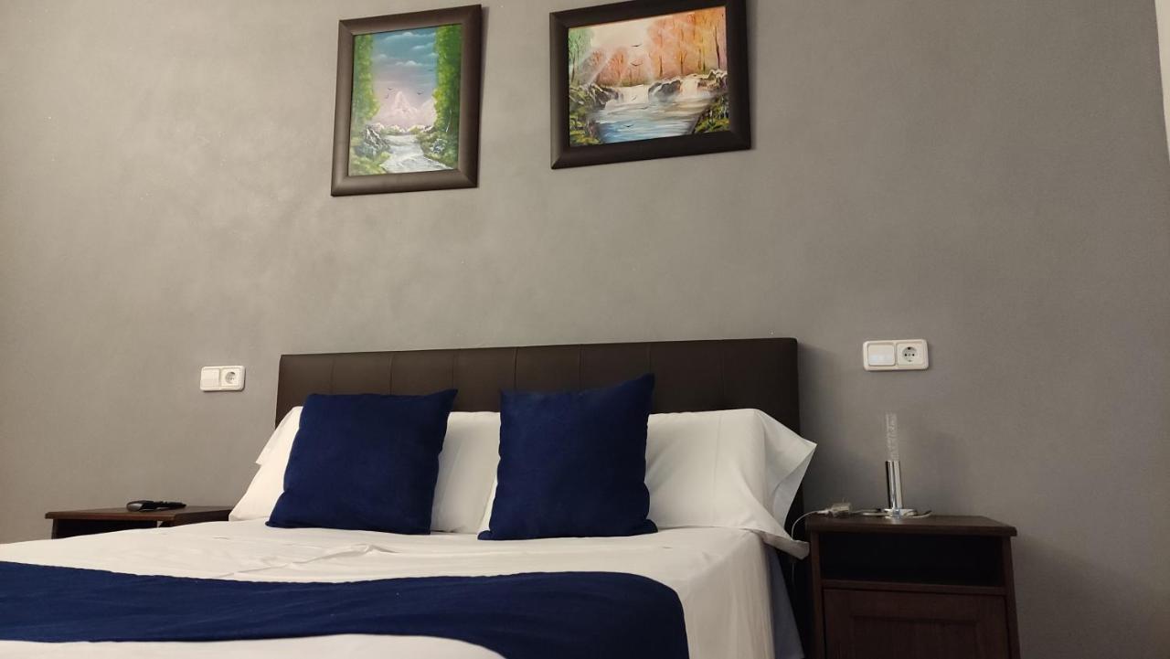 Hostal Turbon Campo  Esterno foto
